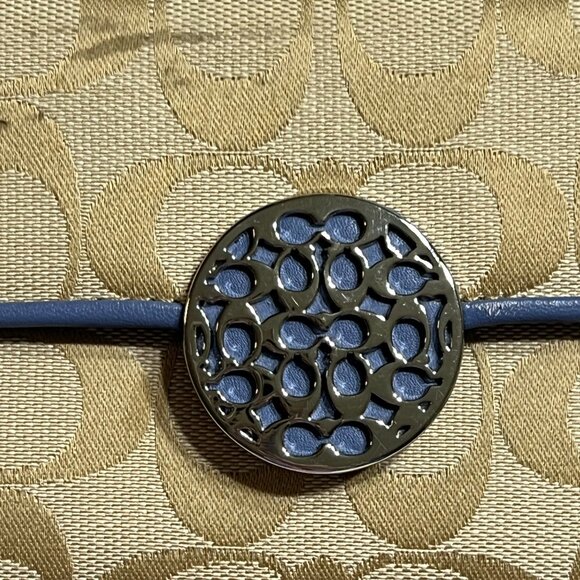 Coach Alexandra Slim Envelope Cream Wallet Trifold Signature With Blue Leather - Picture 2 of 11